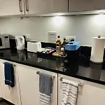 Modern 1 Bedroom Flat On Putney Hill