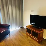 Modern 1 Bedroom Flat On Putney Hill
